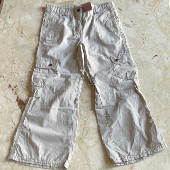 NWT girls Gymboree top size 6, and Kiabi cargo pants, size 5 - Picture 2 of 3
